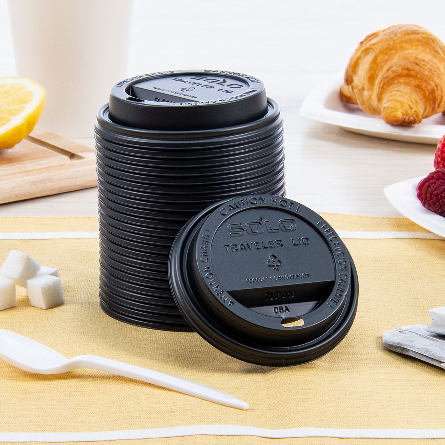 Solo Traveler Black Dome Hot Cup Lid with Sip Hole – 10 to 24 oz. – 1,000/Case